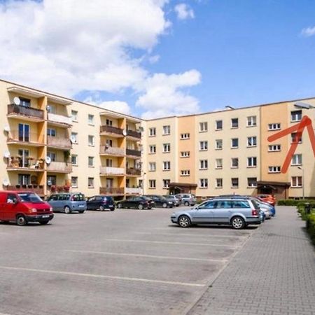 Nr 4 Europa22 Paczek Gratis Opcjonalnie Parking 24H Strzezony Centrum Miasta Tomaszowa Mazowieckiego Netflix Max Free Quick Check-In Szybkie Zameldowanie "Znizki Z Karta Duzej Rodziny" Hostel Tomaszów Mazowiecki Kültér fotó